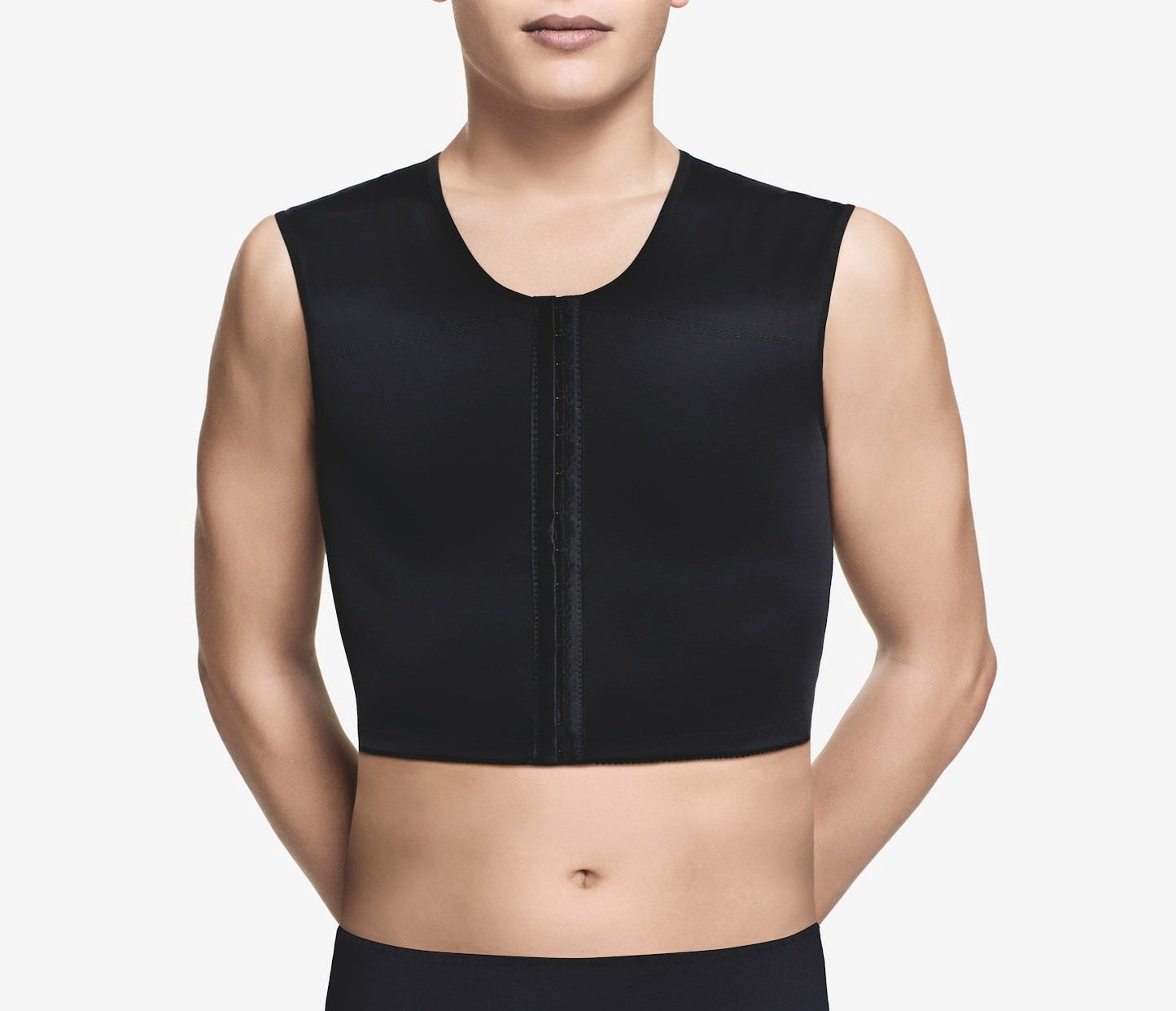 Gilet court sans manches avec ouverture sur le devant