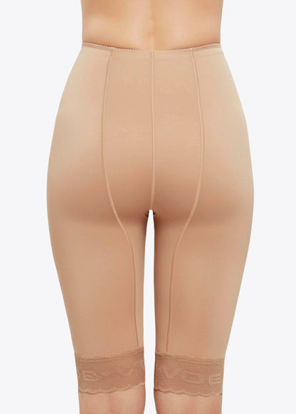 Belt above the knees