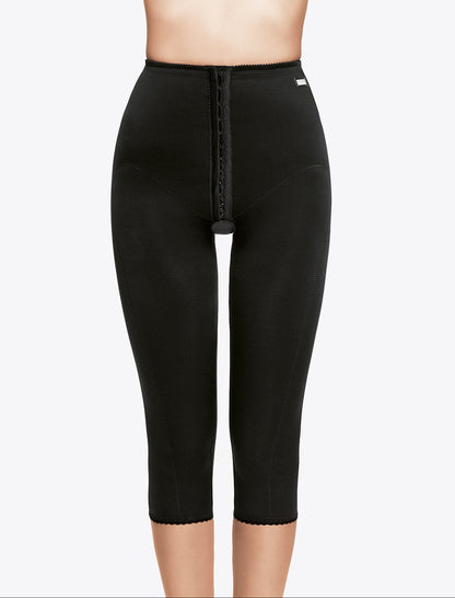 Below-knee girdle with reinforcements